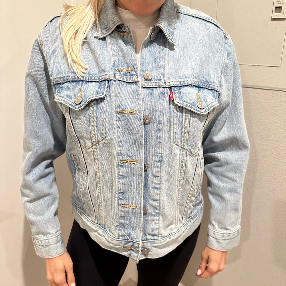 Levi's Women's Classic Blue Jean Jacket